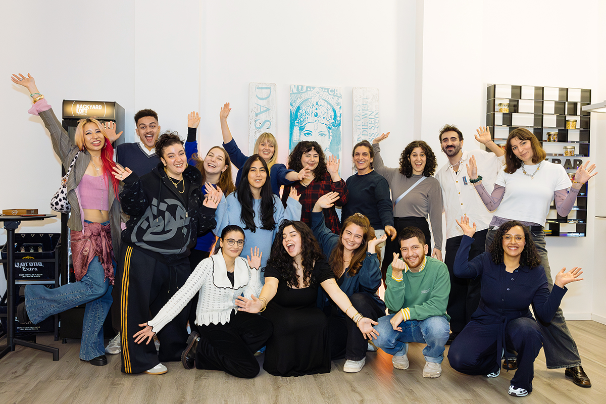 Gruppenfoto von Mentees und Team des NdM Mentoring@NRW Programms 2025. ©Astrid Piethan